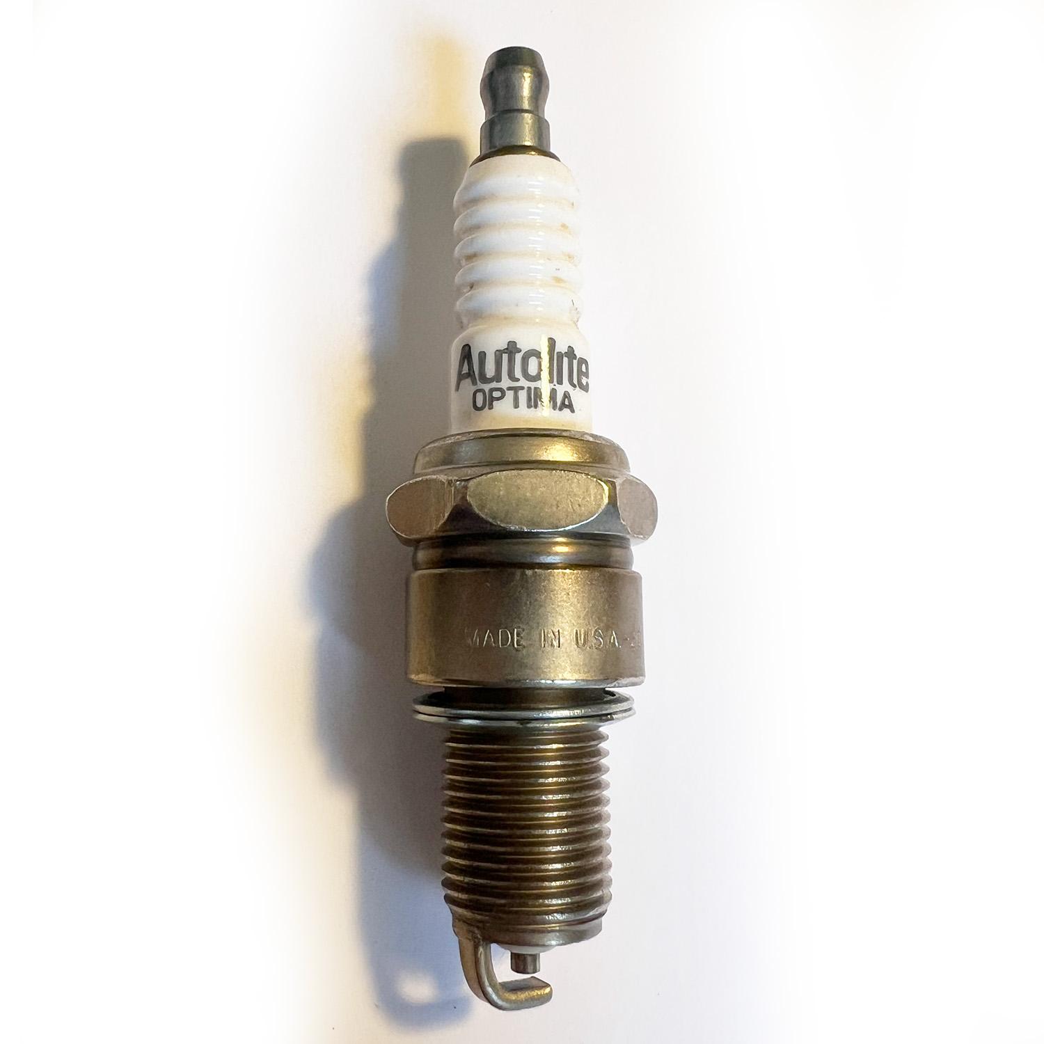 Motorcraft Spark Plug AGS32C - High quality product image showing Motorcraft Spark Plug AGS32C details and features