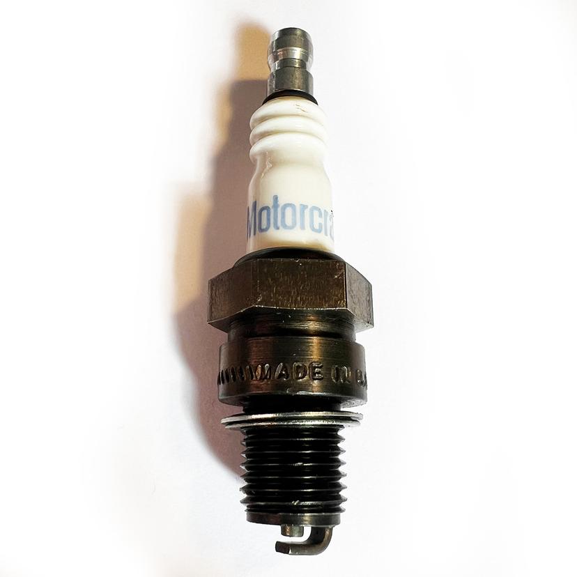 Motorcraft Spark Plug HE3 - Product image