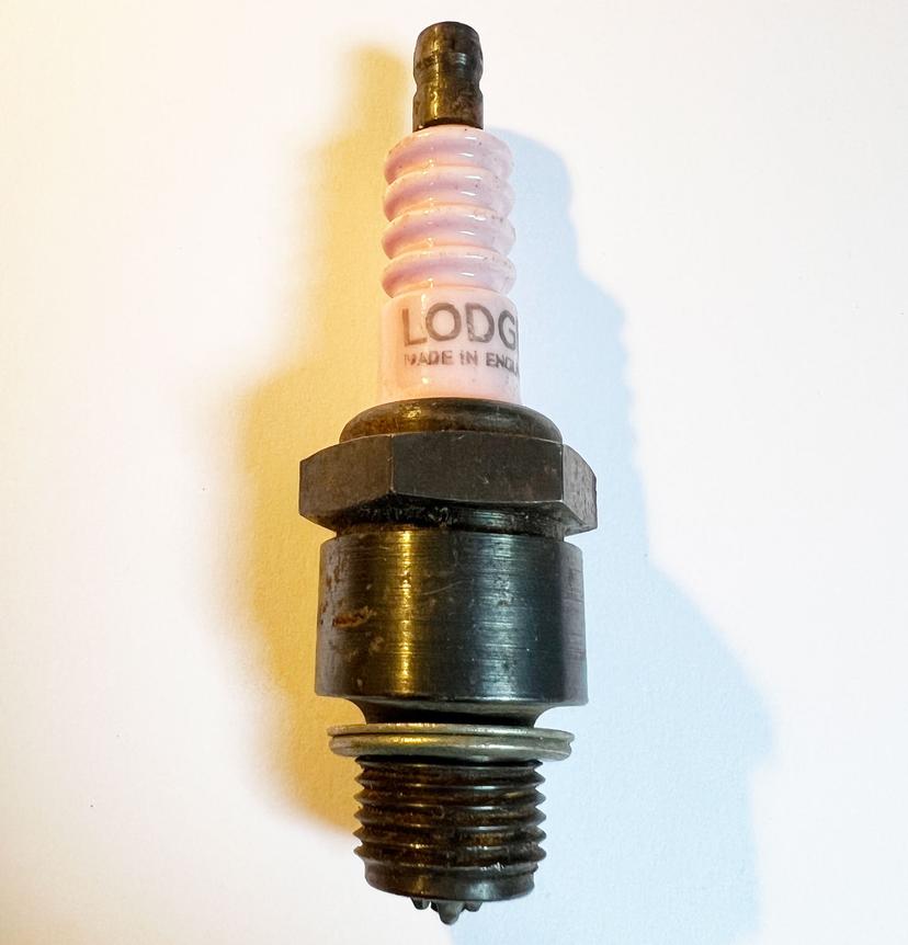 Lodge Spark Plug CC14 Lodge Spark Plug CC14