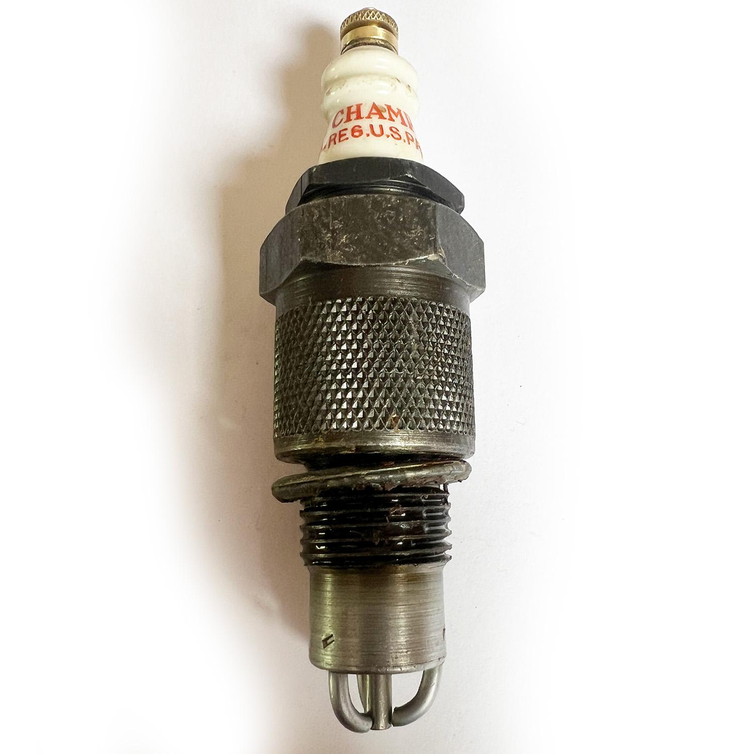 Champion Spark Plug DL8C - High quality product image showing Champion Spark Plug DL8C details and features Champion Spark Plug DL8C - High quality product image showing Champion Spark Plug DL8C details and features