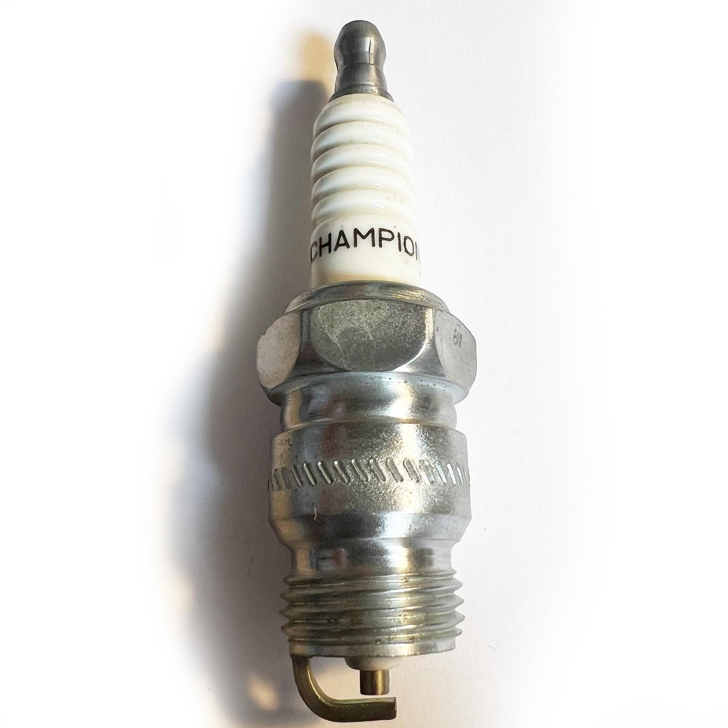 Champion Spark Plug F7Y - High quality product image showing Champion Spark Plug F7Y details and features Champion Spark Plug F7Y - High quality product image showing Champion Spark Plug F7Y details and features