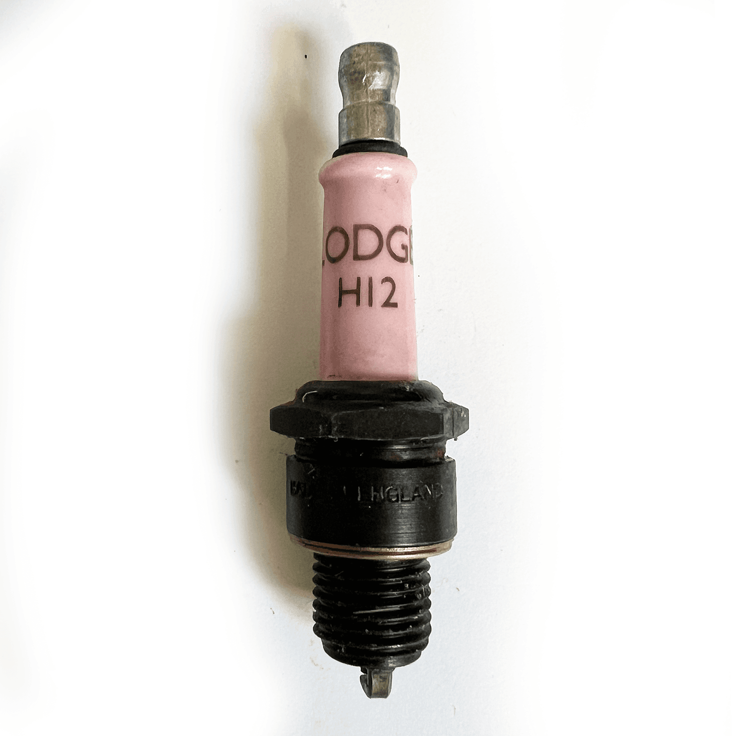 Lodge Spark Plug H12 - High quality product image showing Lodge Spark Plug H12 details and features Lodge Spark Plug H12 - High quality product image showing Lodge Spark Plug H12 details and features