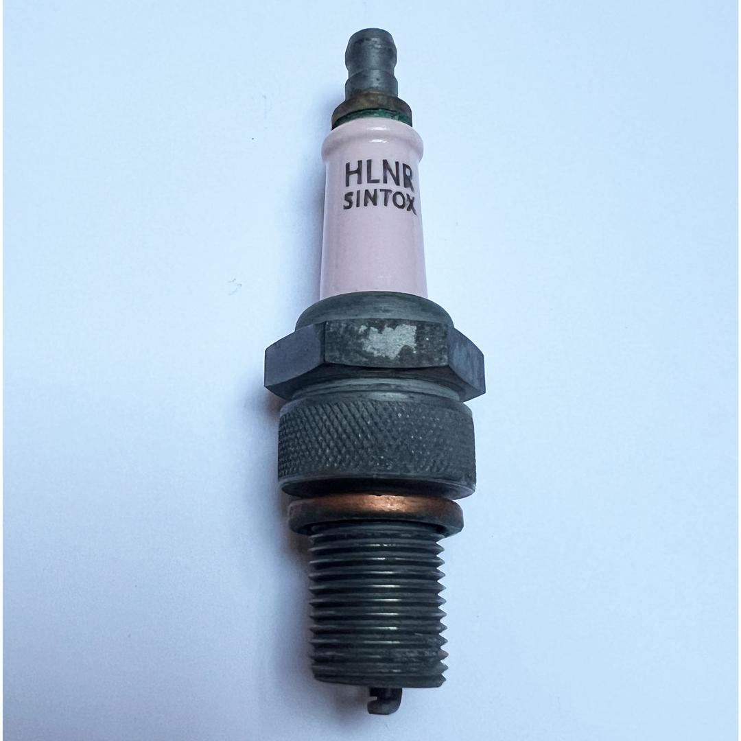 Lodge Spark Plug HLNR from The Green Spark Plug Lodge Spark Plug HLNR - The Green Spark Plug Automotive product
