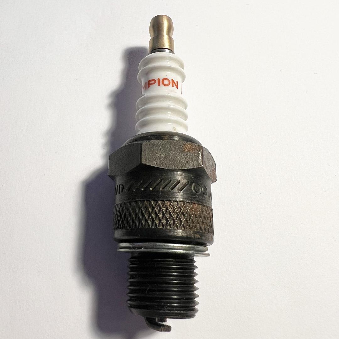 Champion Spark Plug L5 from The Green Spark Plug Champion Spark Plug L5 - The Green Spark Plug Automotive product
