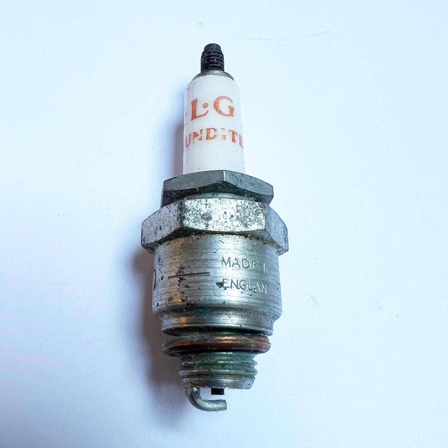 KLG Spark Plug TEN50 - High quality product image showing KLG Spark Plug TEN50 details and features KLG Spark Plug TEN50 - High quality product image showing KLG Spark Plug TEN50 details and features