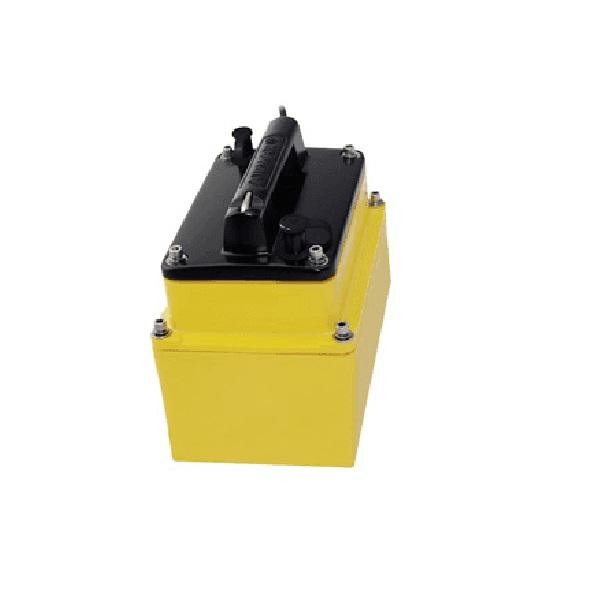 SIMRAD 000-13914-001 M260 9-PIN In-Hull 50/200KHZ Transducer from The Twister Group SIMRAD 000-13914-001 M260 9-PIN In-Hull 50/200KHZ Transducer - The Twister Group product